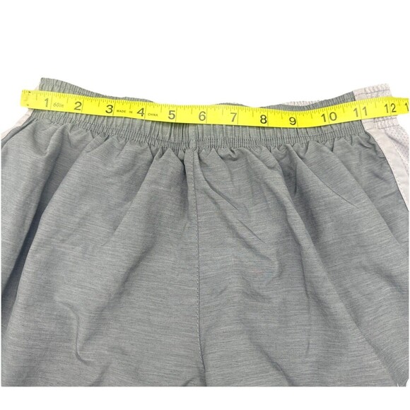 Nike Women’s Dri -Fit GRAY Tempo Running Shorts Elastic Waist Drawstring Sz M - Picture 8 of 10